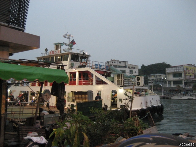 〃11人8台車瘋狂騎機車環島9日遊〃歐都邁兔台玩~!