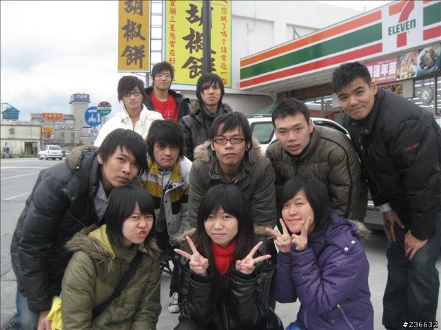 〃11人8台車瘋狂騎機車環島9日遊〃歐都邁兔台玩~!