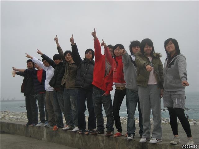 〃11人8台車瘋狂騎機車環島9日遊〃歐都邁兔台玩~!