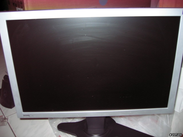 改裝benq 22吋 monitor於viewsonic 可旋轉氣壓腳架