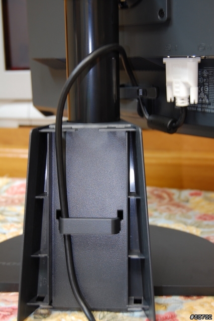 冷門的選擇 Lenovo ThinkVision L220x