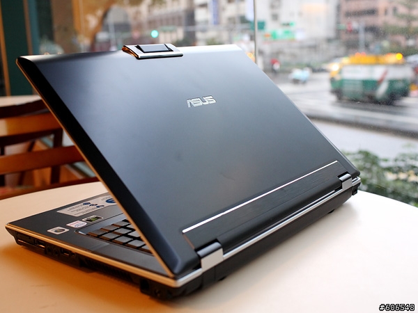 大容量新體驗 - ASUS V1S 勸敗入手
