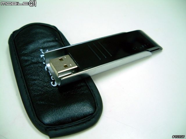 不專業的分享文~SanDisk 8G旗艦級隨身碟Cruzer Contour