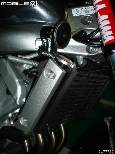 夢想成真 : 小鐵-FZ6N開"箱"文...開"車"文?!
