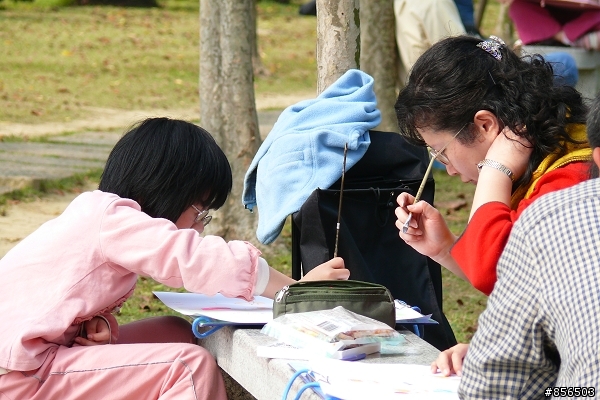 揠苗助長>>豐原某寫生比賽的一個場面
