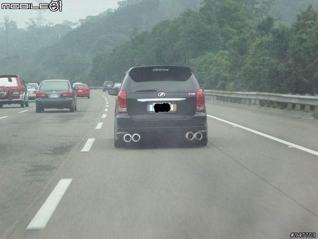 這台WISH的4尾管...改的真壯觀