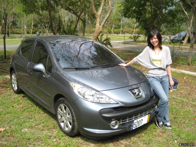 <分享> 我家女王的新玩具 Peugeot 207 sports 汽油版
