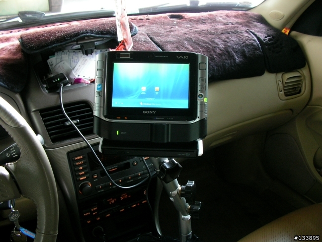 SONY UX 系列電腦車架----整合擴充基座和吸入式DVD