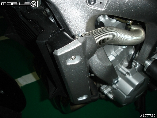 夢想成真 : 小鐵-FZ6N開"箱"文...開"車"文?!