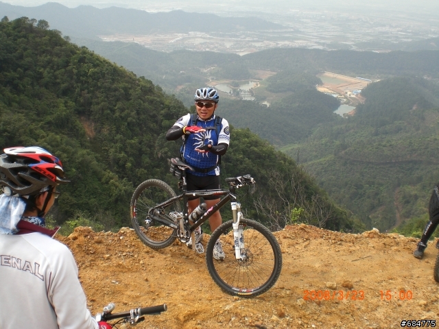 廣東佛山的台勞 騎行佛山第一峰 行程分享