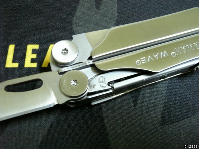隨身工具LEATHERMAN NEW WAVE加映Charge TTi ㊣