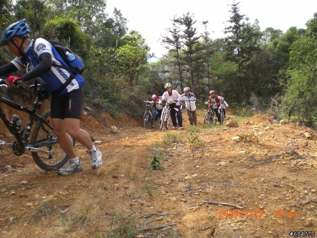 廣東佛山的台勞 騎行佛山第一峰 行程分享