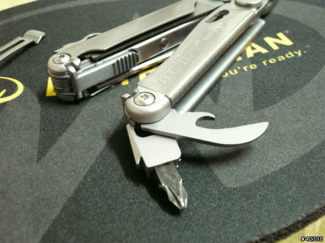 隨身工具LEATHERMAN NEW WAVE加映Charge TTi ㊣