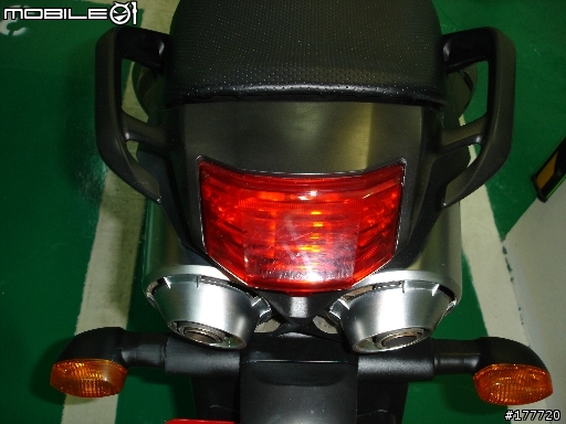 夢想成真 : 小鐵-FZ6N開"箱"文...開"車"文?!