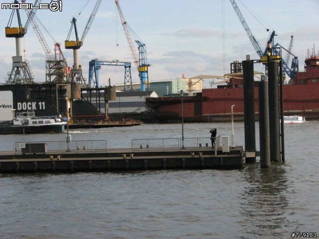 漢堡河港 Part2 2008/04/01更新 更新在第5頁 (請各位大大不吝嗇的盡情批評 小弟我有再去拍一遍)