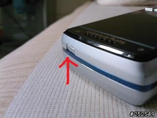 我的K850鍵盤掀起來電源鍵也凹下去了