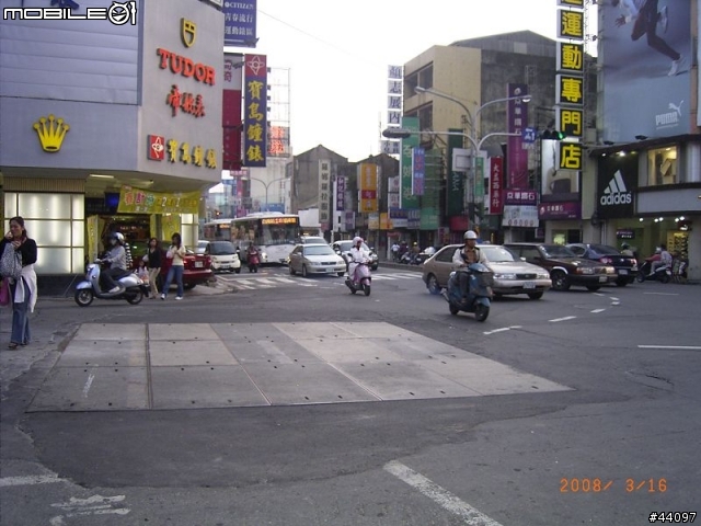 台南市民有福了..免費建構的市區自行車道..