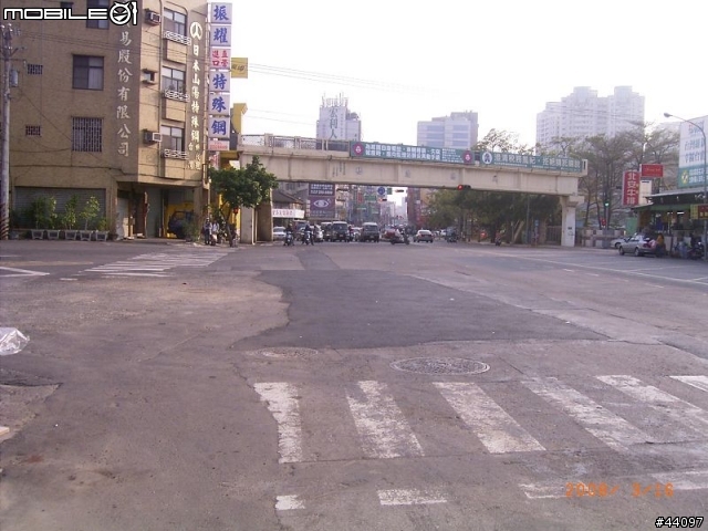 台南市民有福了..免費建構的市區自行車道..