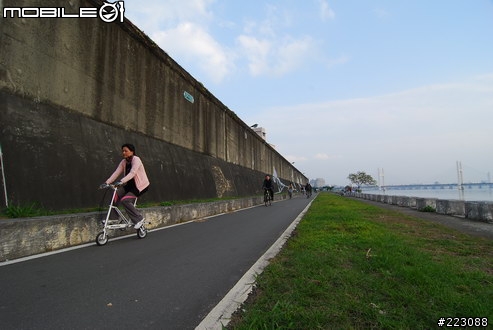 Carryme std 入手心得 + 捷運小抱怨