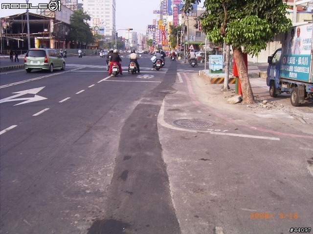 台南市民有福了..免費建構的市區自行車道..