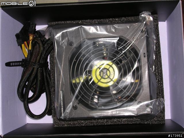 「開箱」酷大師 CM 690 與 海盜 HX520W 東力奇 3.5"雙介面 外接盒
