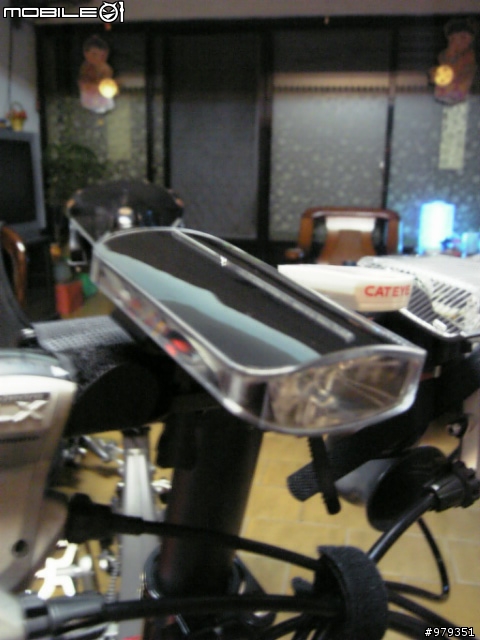 分享INFINI最新款名片型GALAXY自行車燈