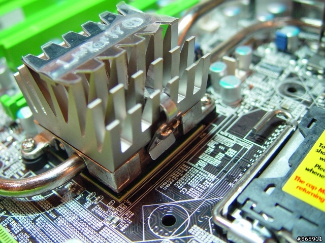 DFI UT X48-T2R與利民科技散熱套件發售前寫真~