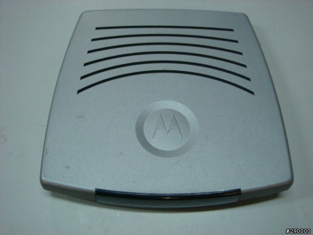 Motorola WR850G, 號稱跟linksys WRT54G v2 硬體相當
