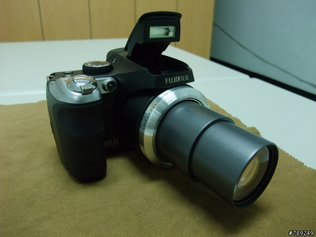 Fuji S8系列再進化~ S8100fd 小推一下吧!