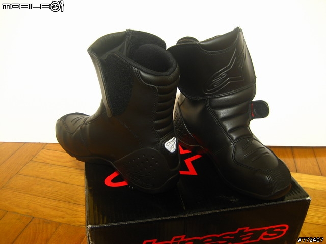 【開箱文】敗家A星星在一彈:alpinestars RIDGE街車靴