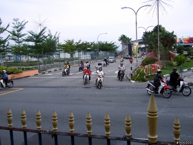 國民車向前衝