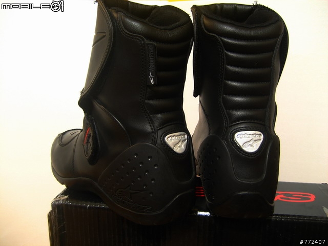 【開箱文】敗家A星星在一彈:alpinestars RIDGE街車靴