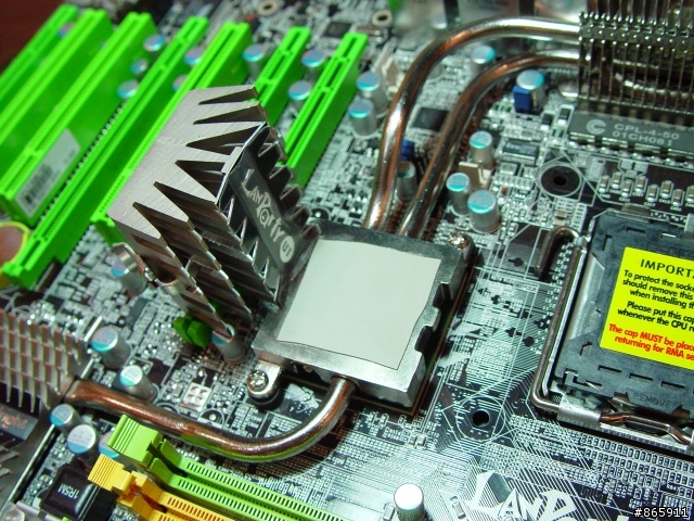 DFI UT X48-T2R與利民科技散熱套件發售前寫真~