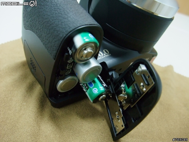 Fuji S8系列再進化~ S8100fd 小推一下吧!