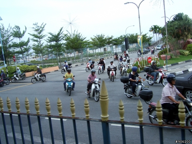 國民車向前衝