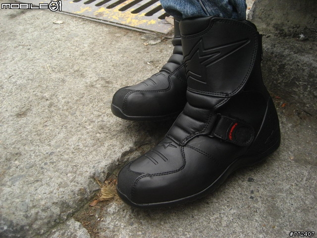 【開箱文】敗家A星星在一彈:alpinestars RIDGE街車靴