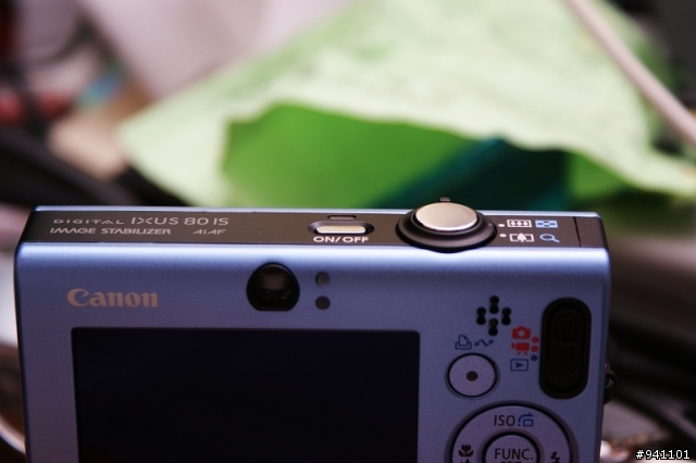 SONY 全系列DSLR 可用的高品質廉價小閃燈--Panasonic PE-28S + 熱靴轉換座