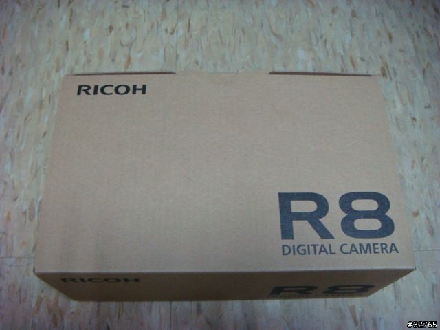 我的黑色穩重RICOH R8 簡易開箱文
