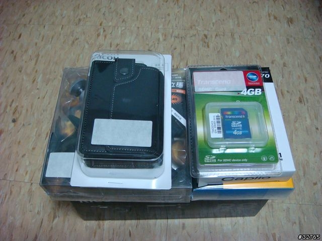 我的黑色穩重RICOH R8 簡易開箱文