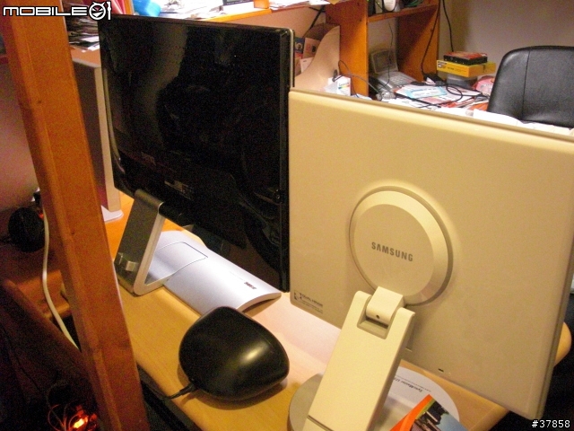 不專業開箱文 BenQ V2400W