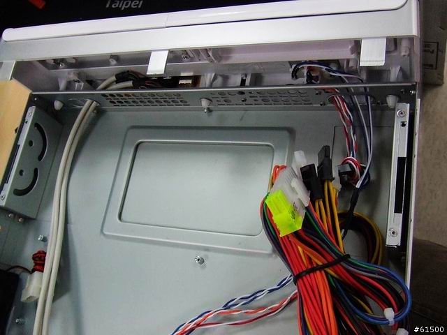 【分享】西華 iCute 朱雀 電腦機殼 for MicroATX