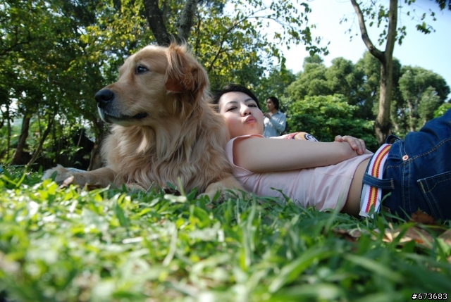 黃金獵犬跟女友一樣重...