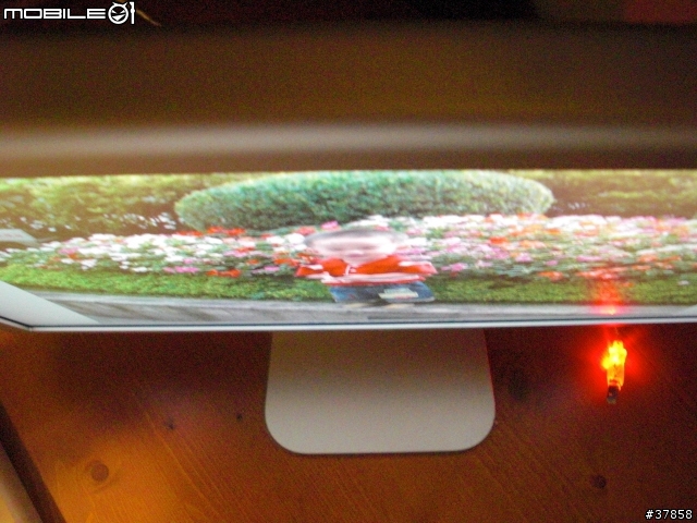 不專業開箱文 BenQ V2400W