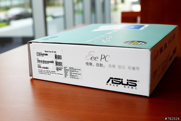 擁抱新伙伴‧分享我的Eee PC 900~!!