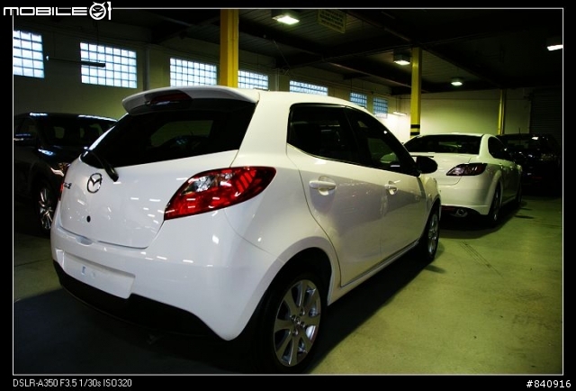{開箱文}分享New Mazda2~ 換新車牌啦!
