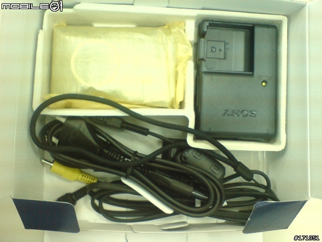 SONY W300 中午不休息~~很累的開箱!!圖更新囉