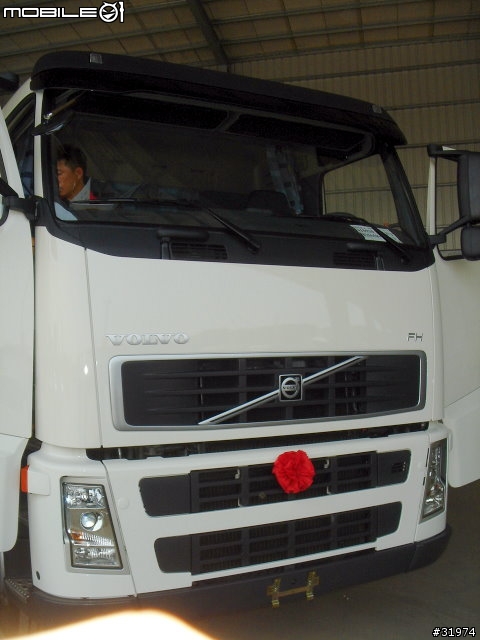 瑞典鐵牛~VOLVO FM/FH 新車頭 (不專業的分享)