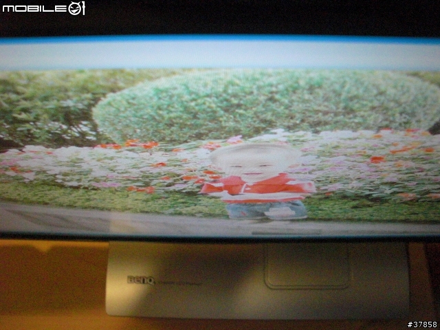 不專業開箱文 BenQ V2400W