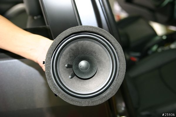 小凹( Outlander 2.4 )的喇叭昇級及車門隔音