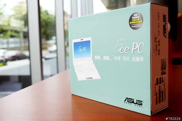 擁抱新伙伴‧分享我的Eee PC 900~!!